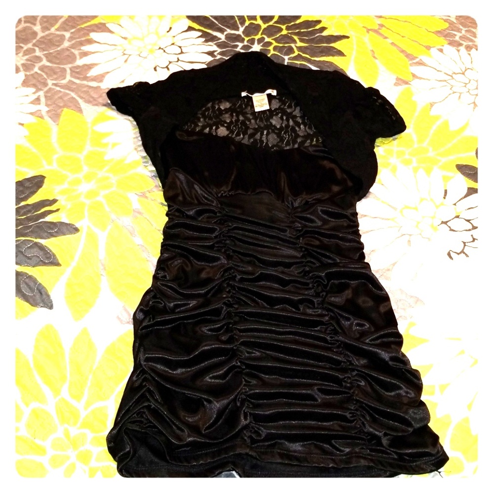 Ruched top with attached lace bolero